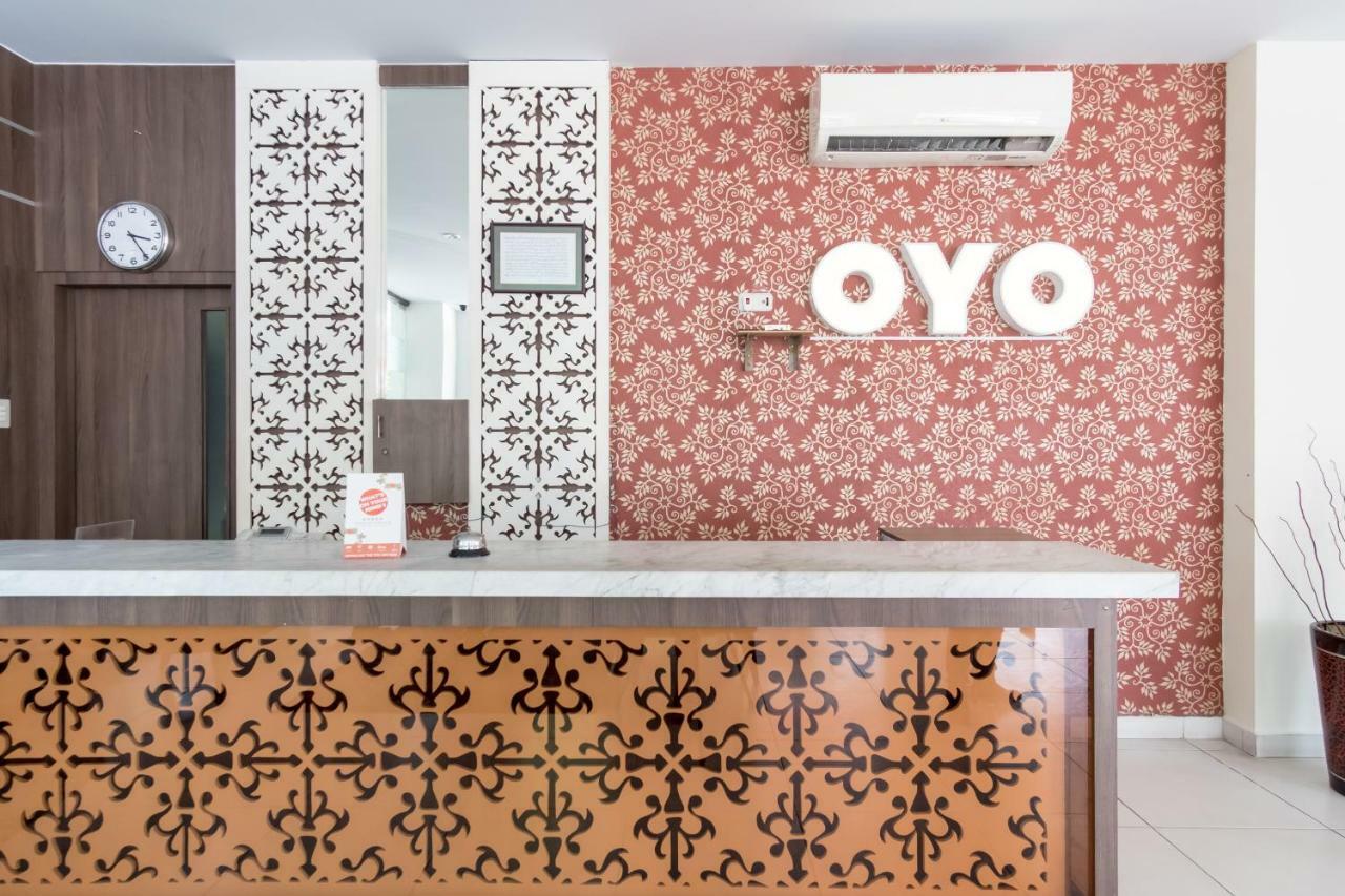 Oyo Flagship 1348 Hotel Home Anaya Medan Buitenkant foto