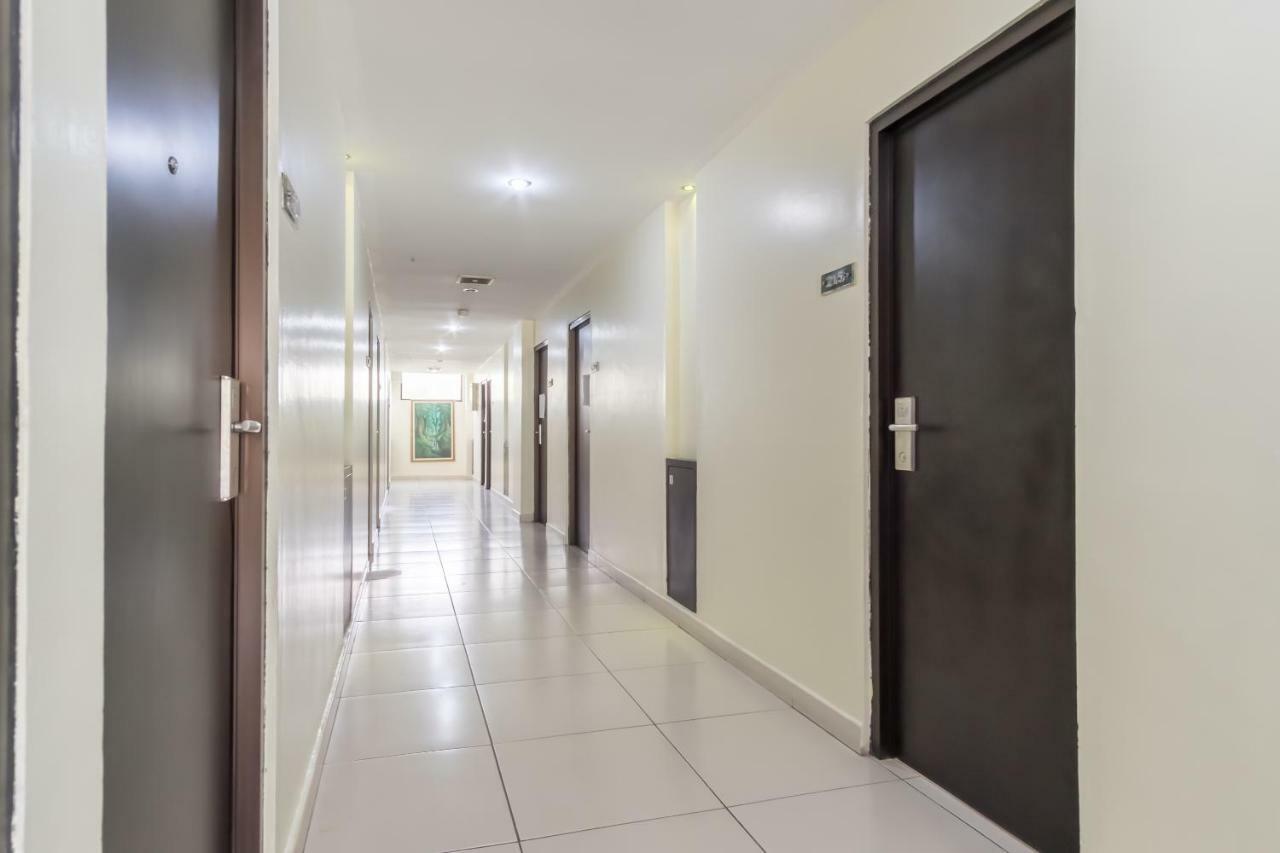 Oyo Flagship 1348 Hotel Home Anaya Medan Buitenkant foto