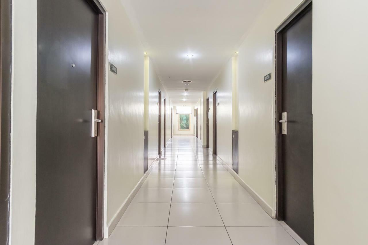 Oyo Flagship 1348 Hotel Home Anaya Medan Buitenkant foto