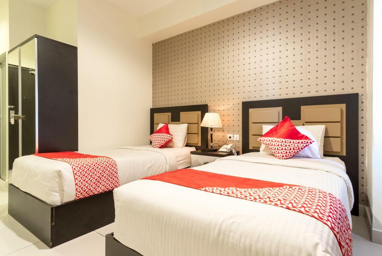 Oyo Flagship 1348 Hotel Home Anaya Medan Buitenkant foto