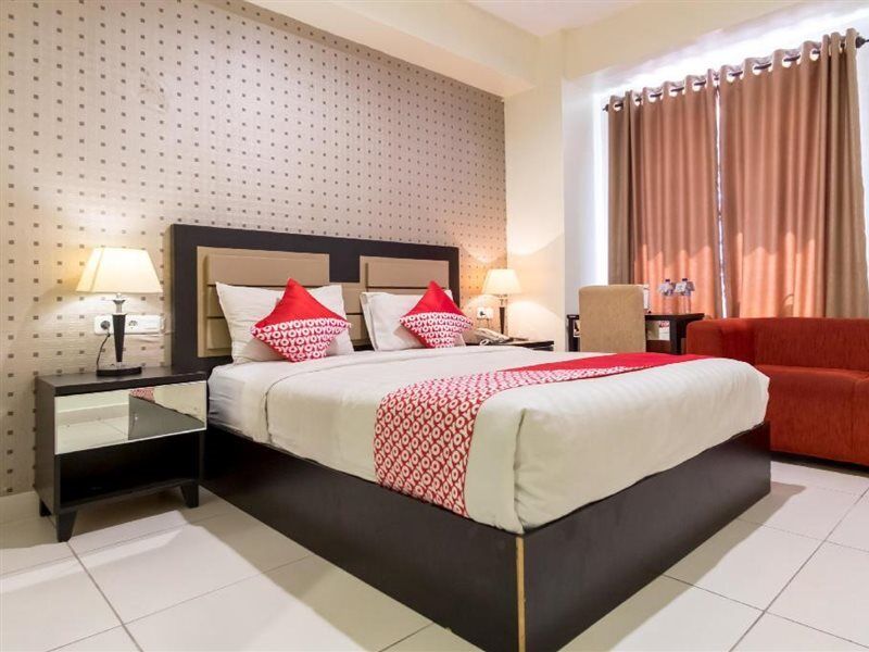 Oyo Flagship 1348 Hotel Home Anaya Medan Buitenkant foto
